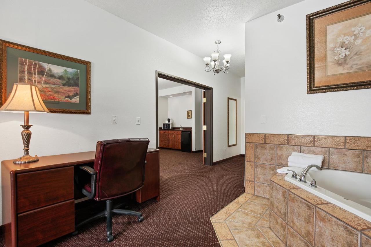 Stay Usa Hotel And Suites هوت سبرنغز المظهر الخارجي الصورة